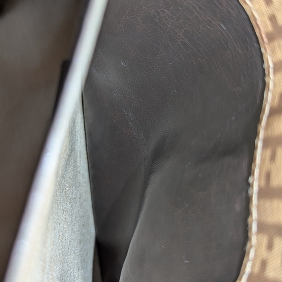 Fendi Zucchino Cross Body Shoulder Bag Brown RARE EUC with COA - Picture 13 of 16